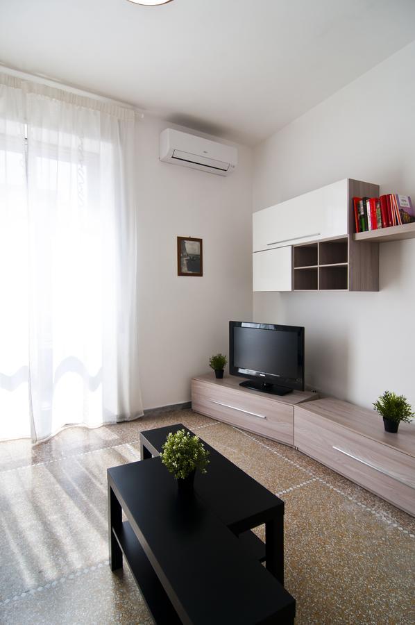 Villa Aquari Cozy Apartment Rom Exteriör bild